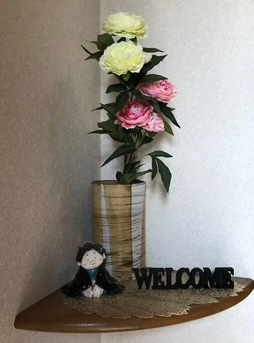 Apartment Jr春日井駅より徒歩5分！ペット可！コストコ守山店まで車15分。8名宿泊可。プロジェクター有！ Japan